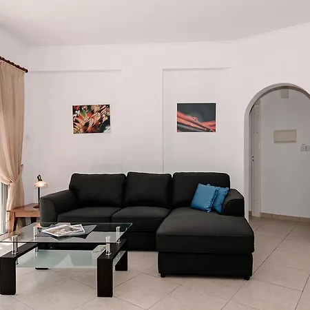 Daire Artemis Maria Pafos